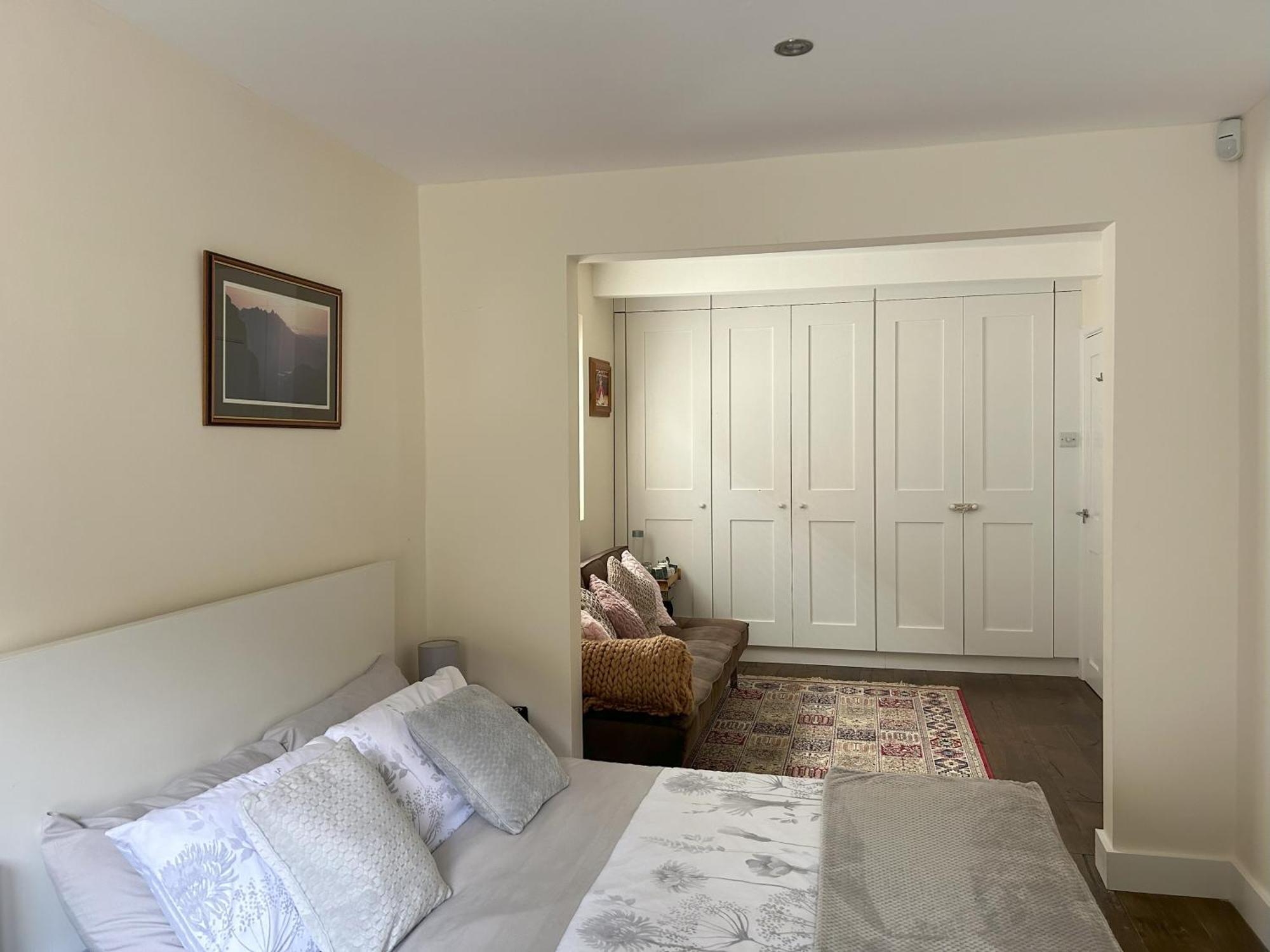 Sanctuary By The Sea With Large Room Including Lounge, Bathroom, Direct Garden Access & Free Parking 브라이턴 외부 사진